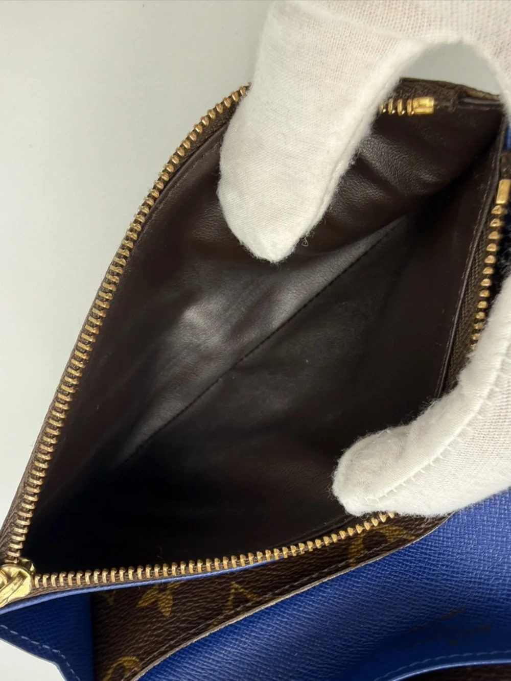 Louis Vuitton Monogram Emilie Wallet with Box - Picture 11 of 12